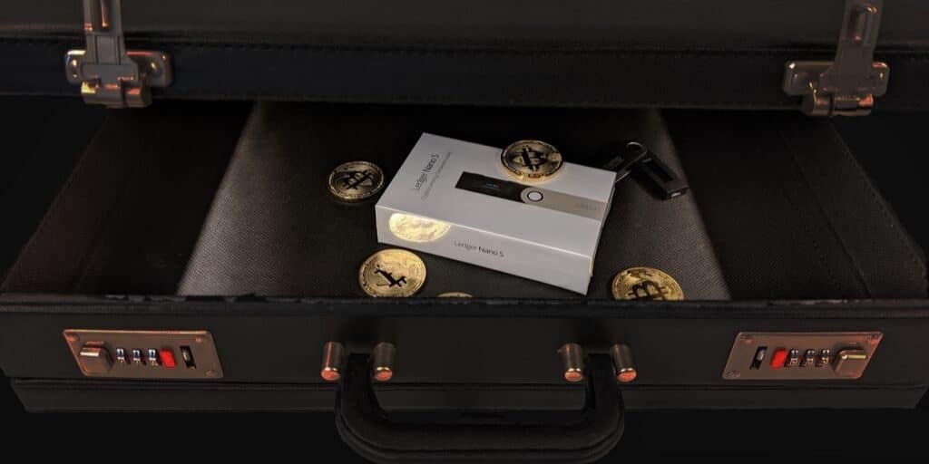 Yesterday Prinsjesdag is there bitcoin in the suitcase
