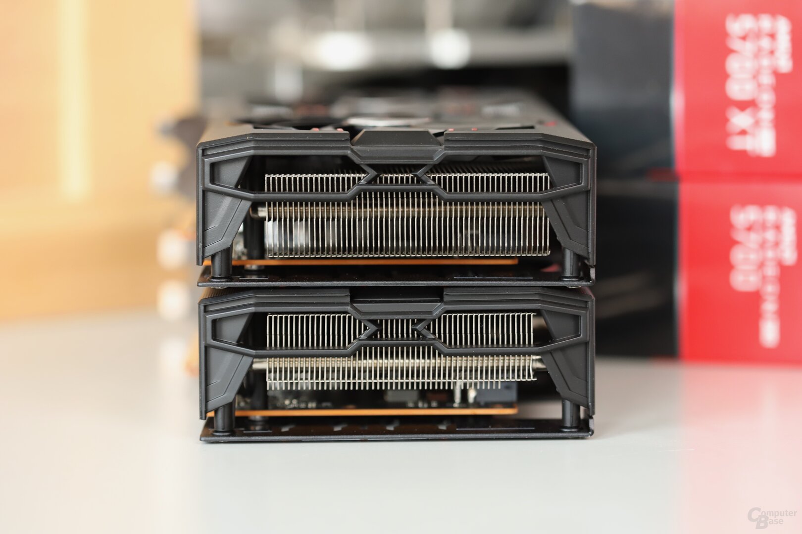 The aluminum radiator of the XT variant (above) is also thicker