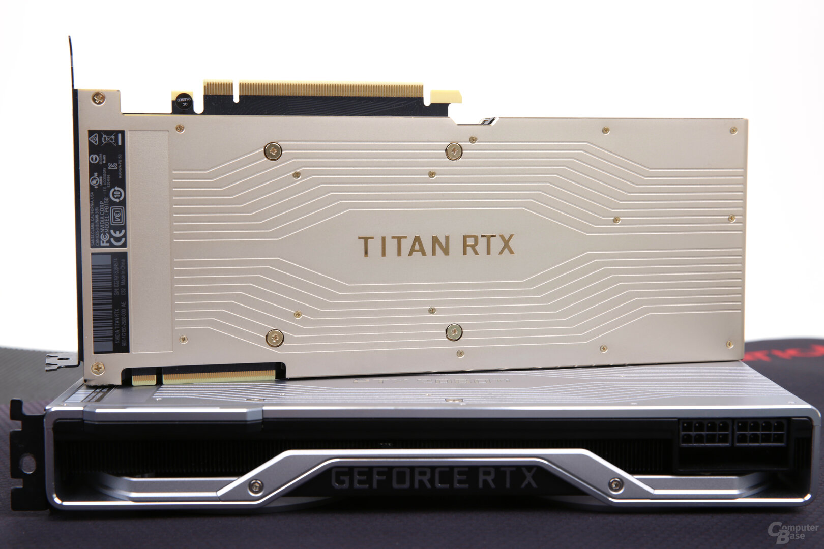 Mifcom PC with 2 × Titan RTX in the test