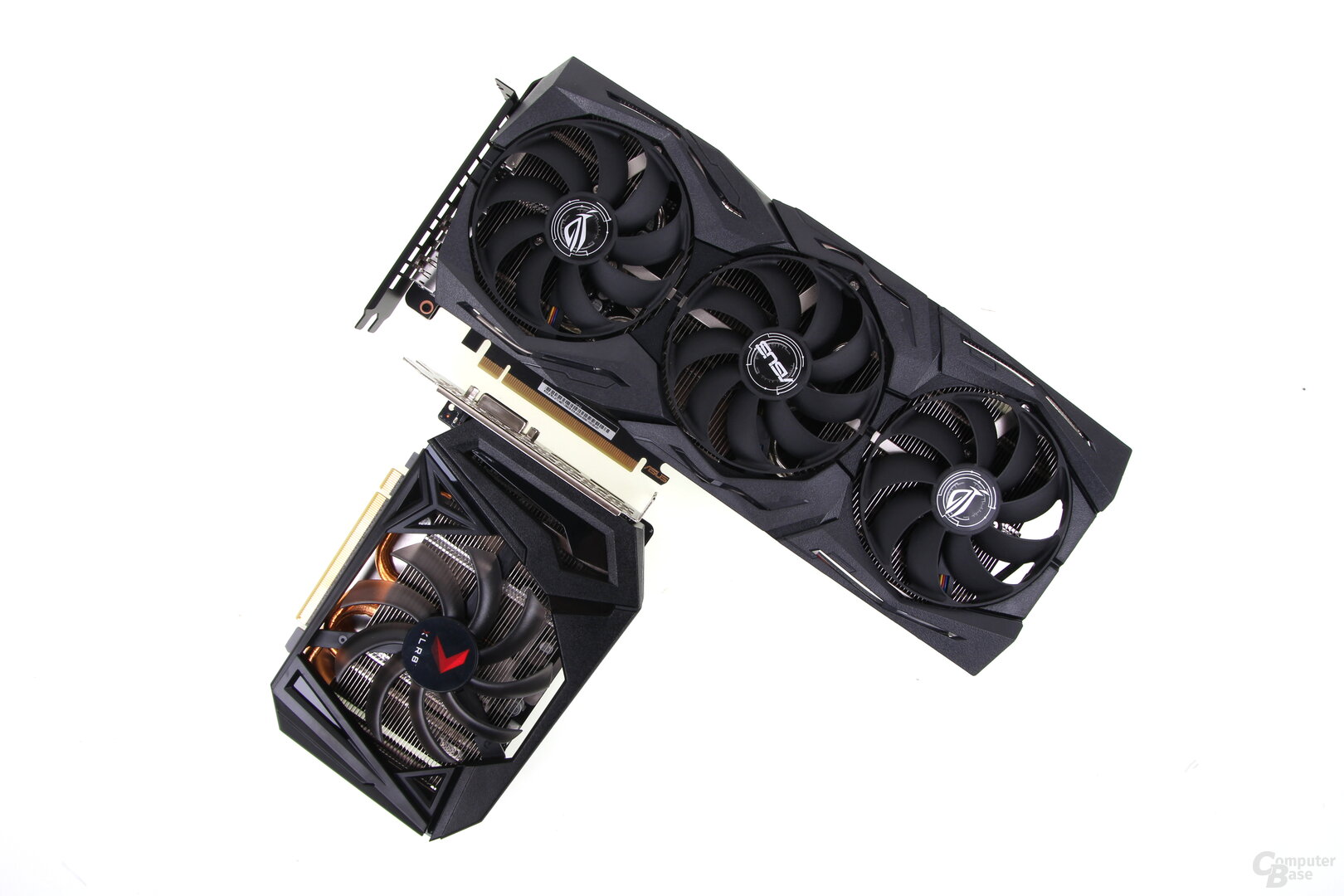 GeForce GTX 1660 Ti in large and small