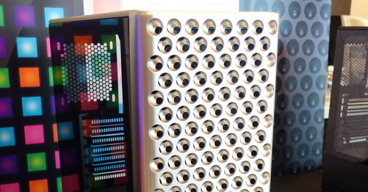 MetallicGear Neo Pro, box with front similar to Mac Pro