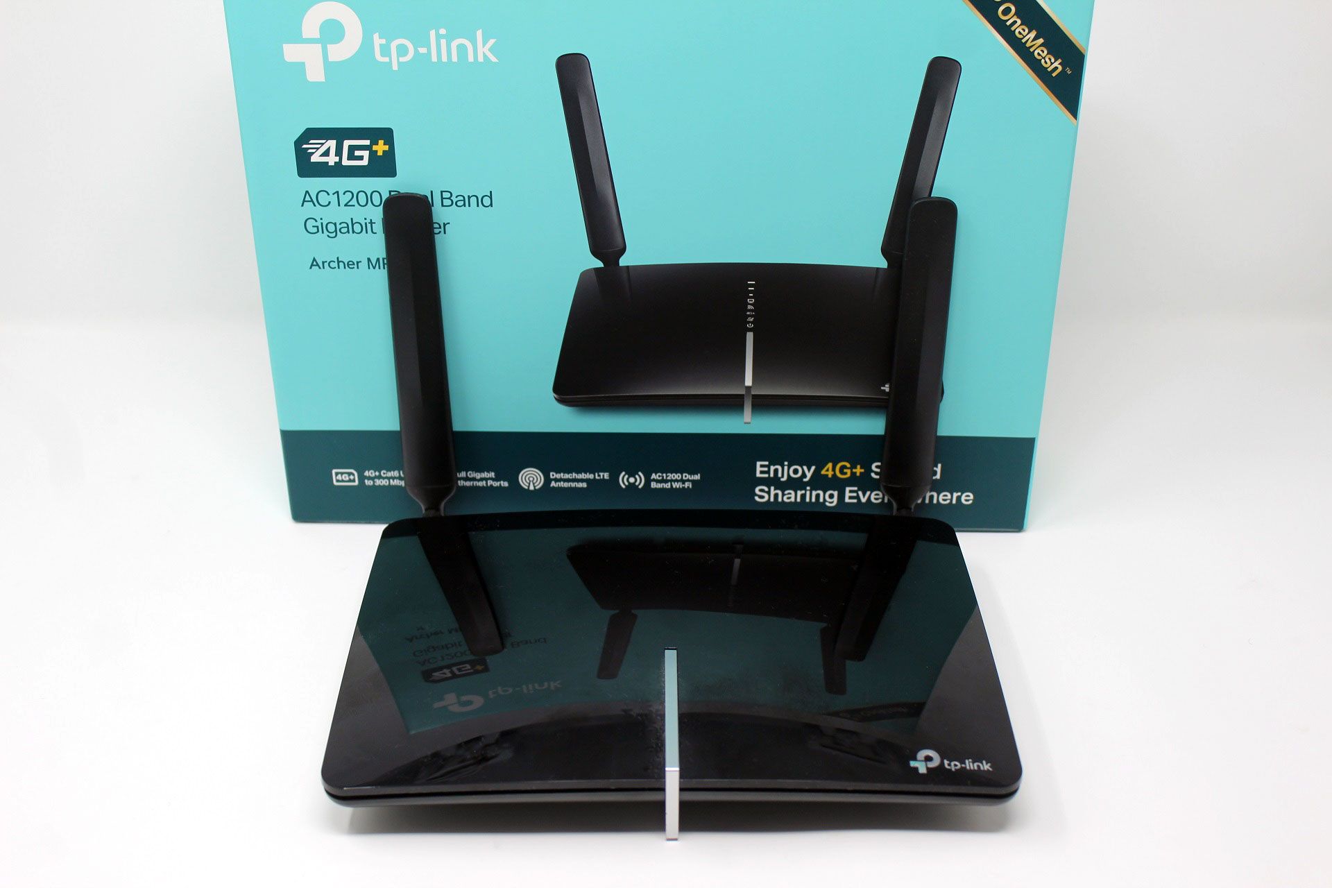 an excellent 4G + router and Wi-Fi