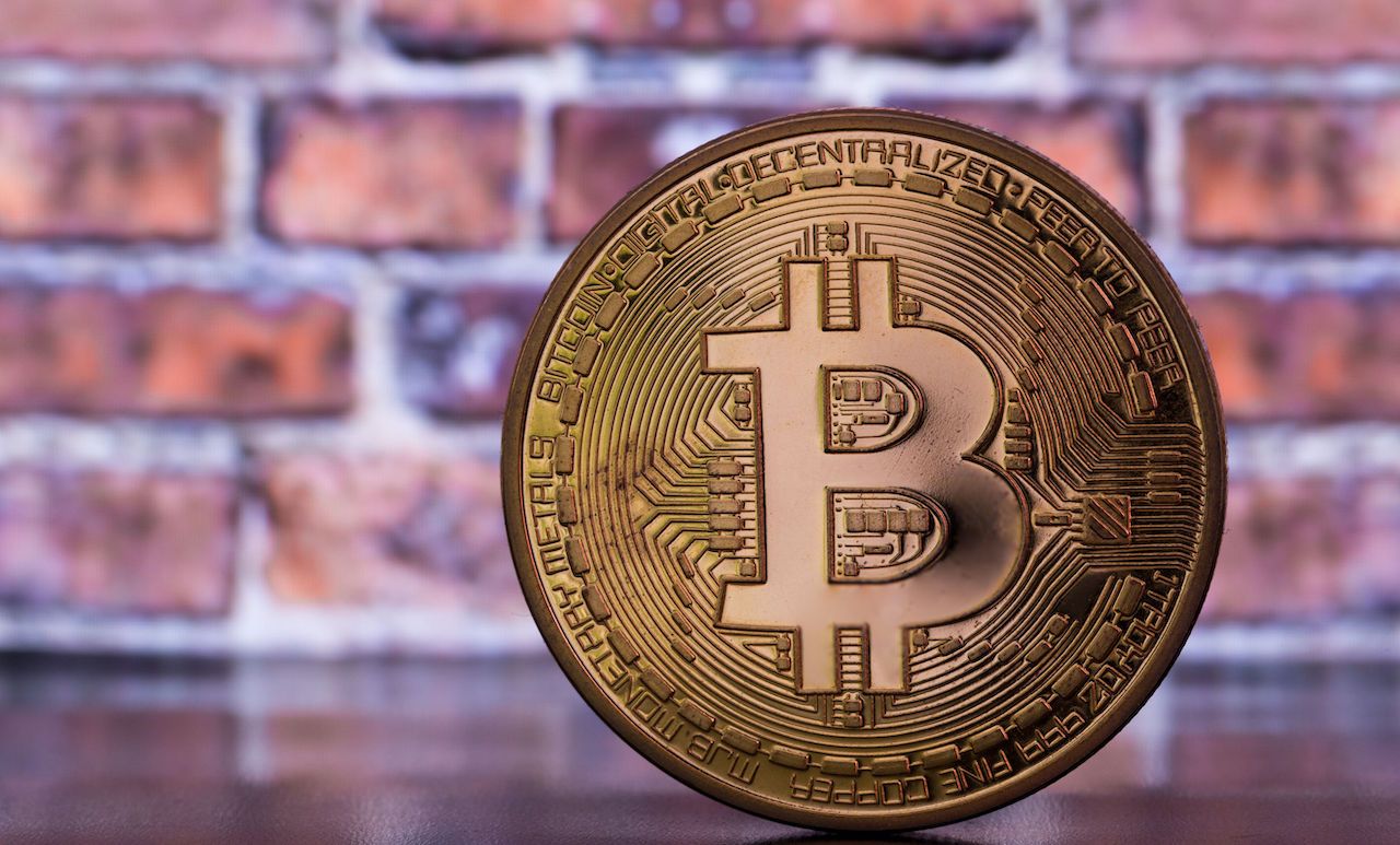 Analyst: Bitcoin's Rise Chance Higher Than Fall Chance