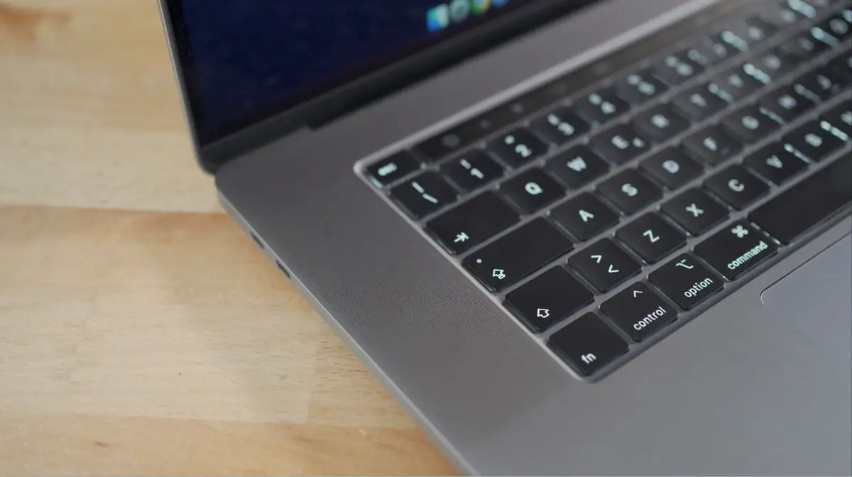 MacBook Pro 14 '', the wait is still long: we are talking about 2021