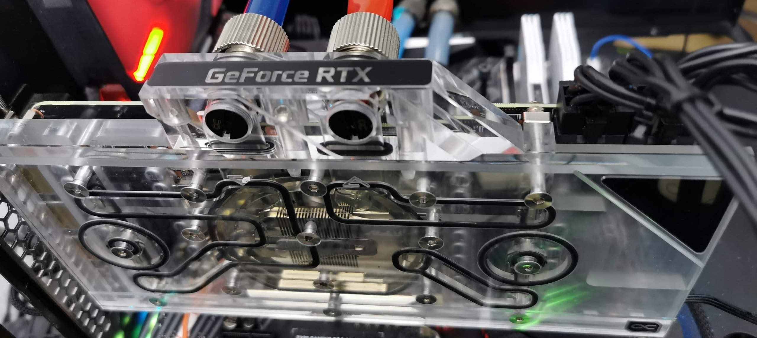 Alphacool Eisblock Aurora Plexi GPX-N for RTX 3080 and 3090 in the test - 340 watts ice cold brought to the GeForce point