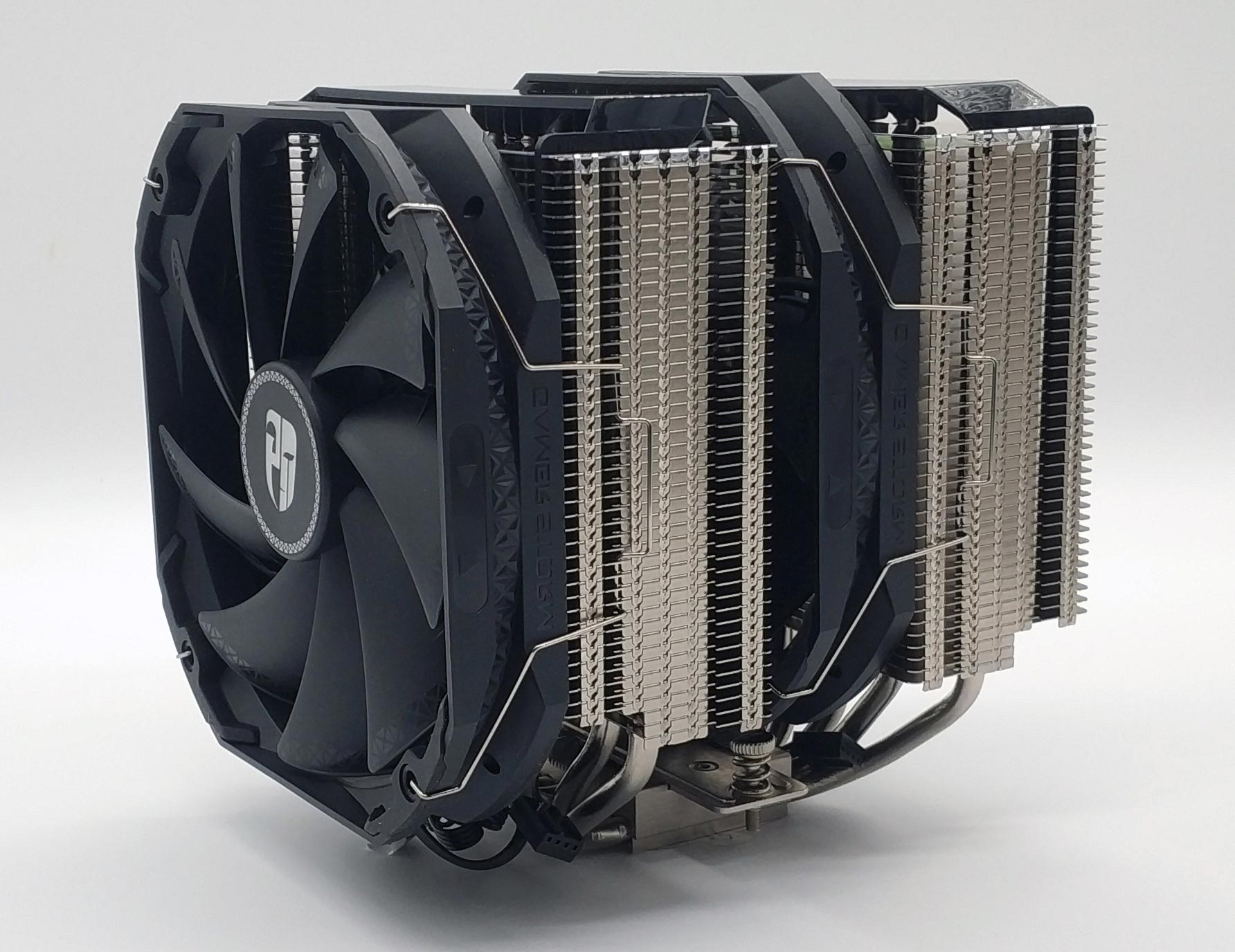 Deepcool Assassin III in the test - cooling power thanks to the double tower