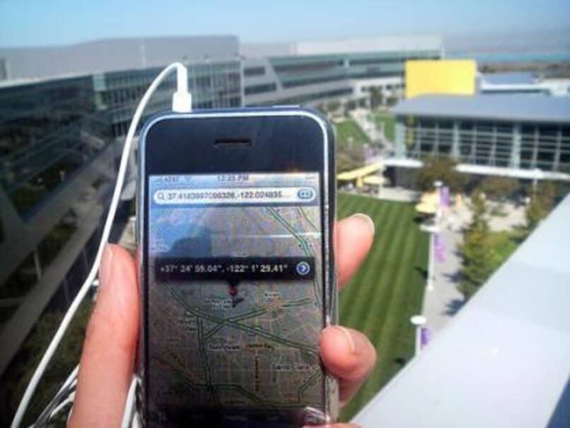 how the location works on an iphone or ipad