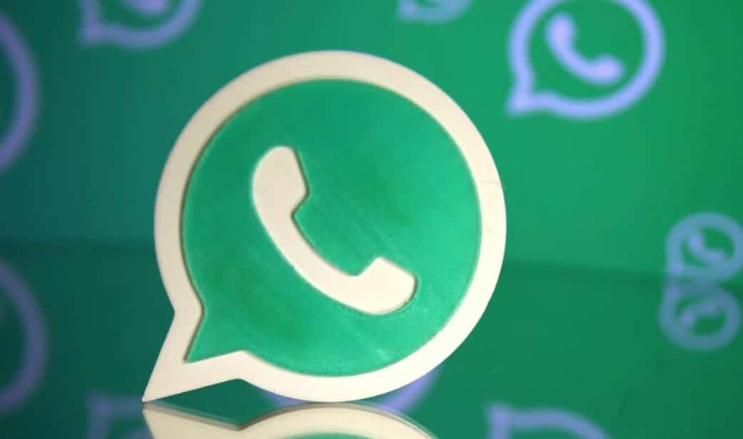 How to hide Whatsapp messages, chats and contacts