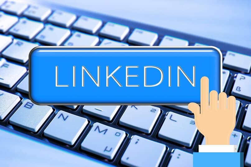 Instructional guide to modify email in the linkedin network