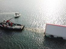 Fold & Float is a temporary shelter on the water for earthquake victims