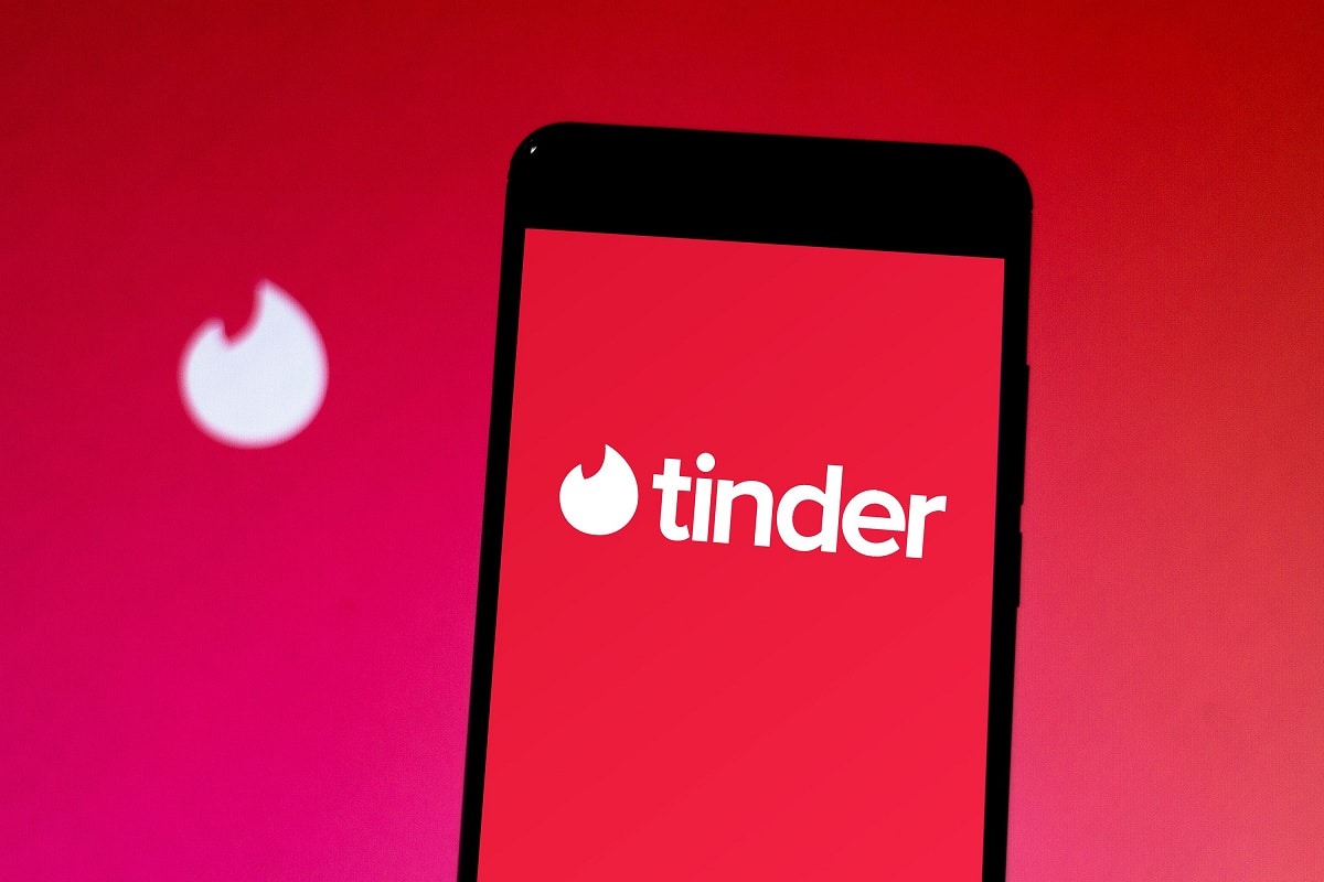 You can verify your Tinder account with your ID card