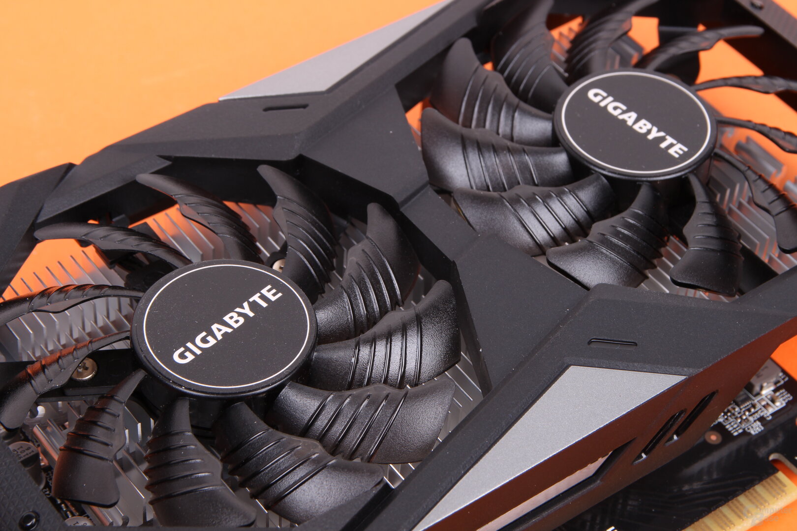 The fans of the Gigabyte GeForce GTX 1650 GDDR6 WindForce OC