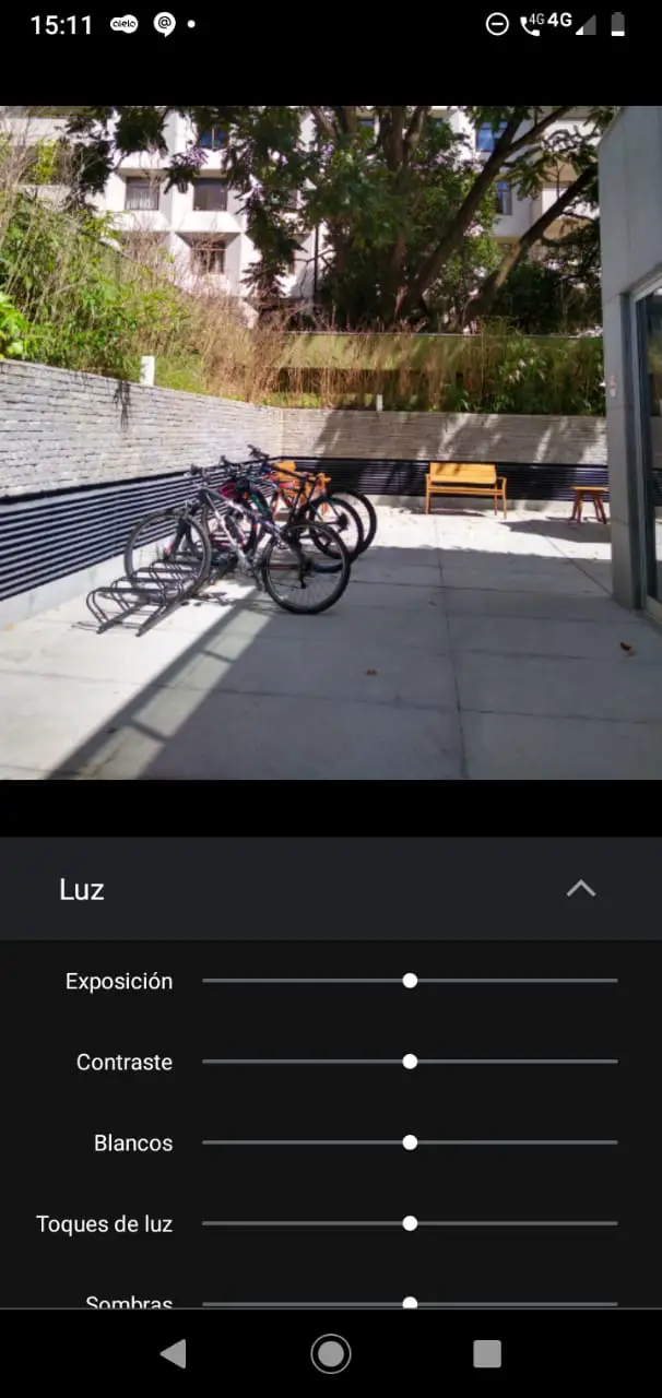 Google Photos: photos of bicycles and their variations according to lighting and light. 