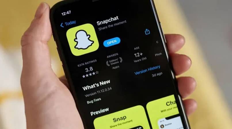 How to Put Black Snapchat on Your iPhone or Android Device