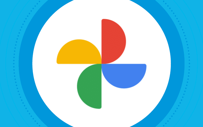 Illustration of the Google Photos logo inside a white circle