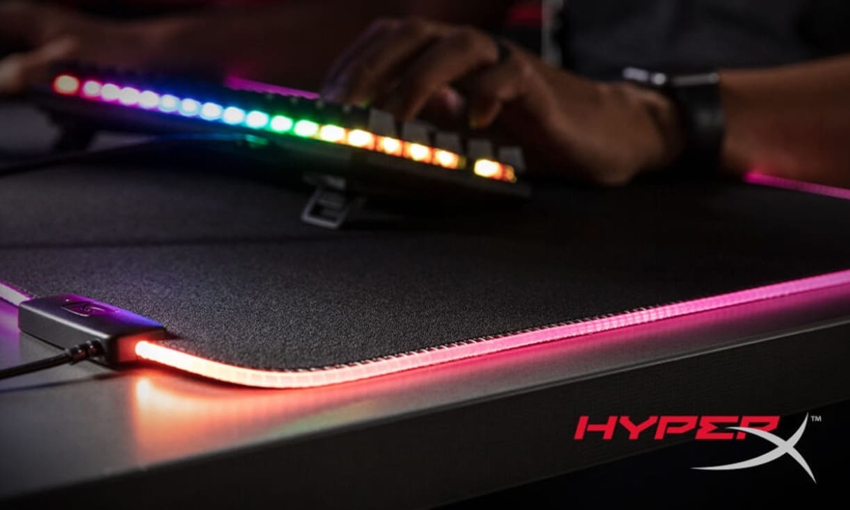 Wow with the new HyperX Pulsefire Mat RGB -