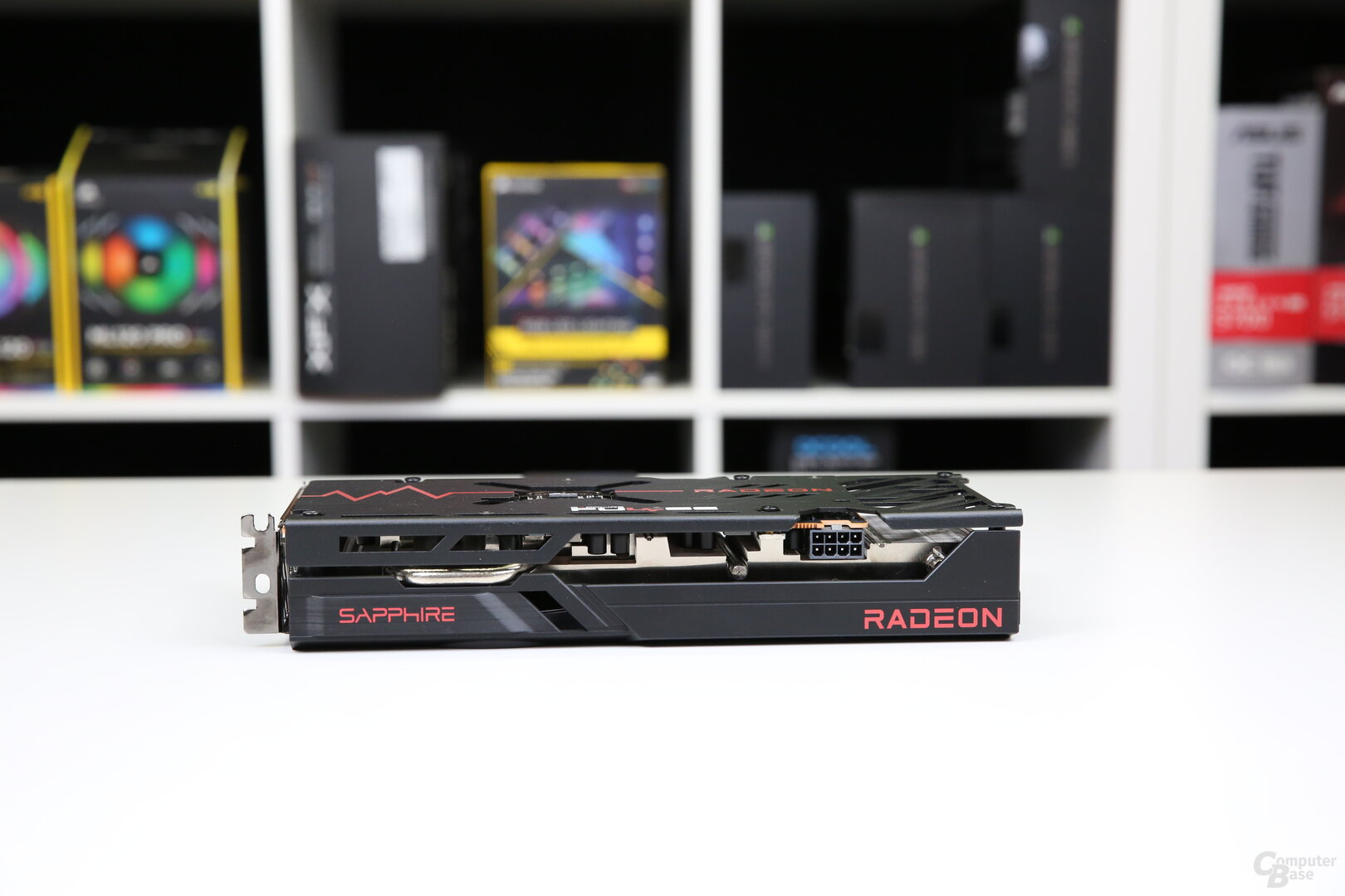 Die Sapphire Radeon RX 6600 XT Pulse