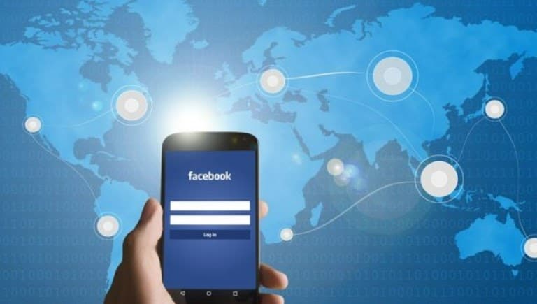 What are the risks of Facebook?  How to recognize and avoid them