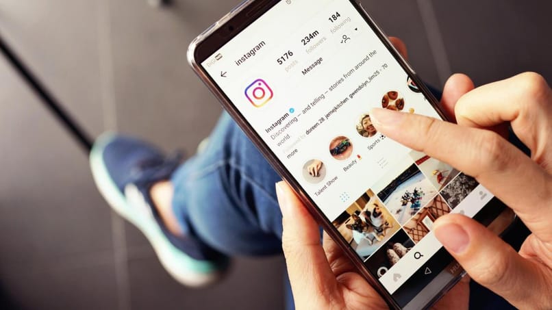 step by step method to place a post in an instagram story