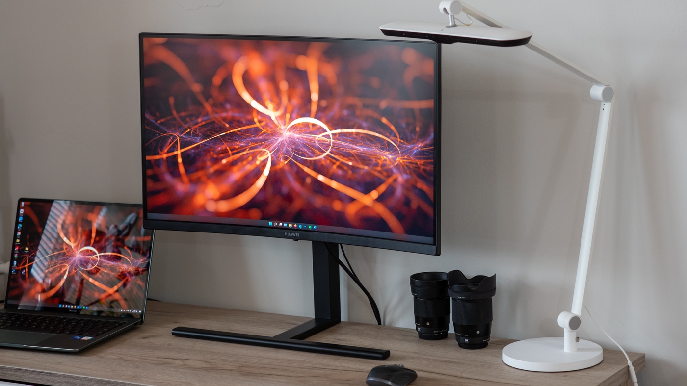 Huawei MateView GT 27 ". Compact monitor for gaming and work