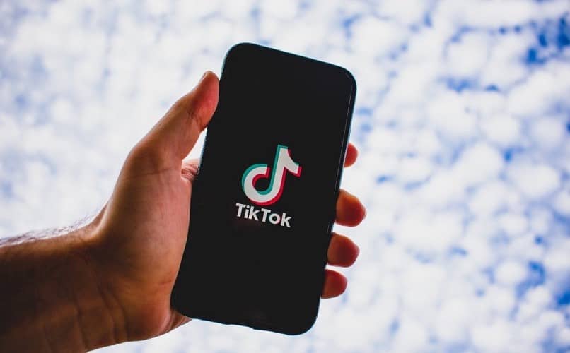 How to Delete Messages on your Personal TikTok Account - Android and iOS