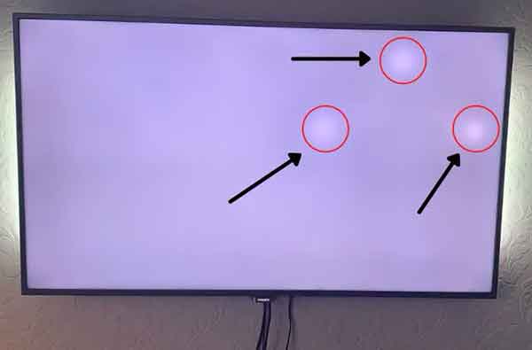 Macchie bianche sullo schermo della TV