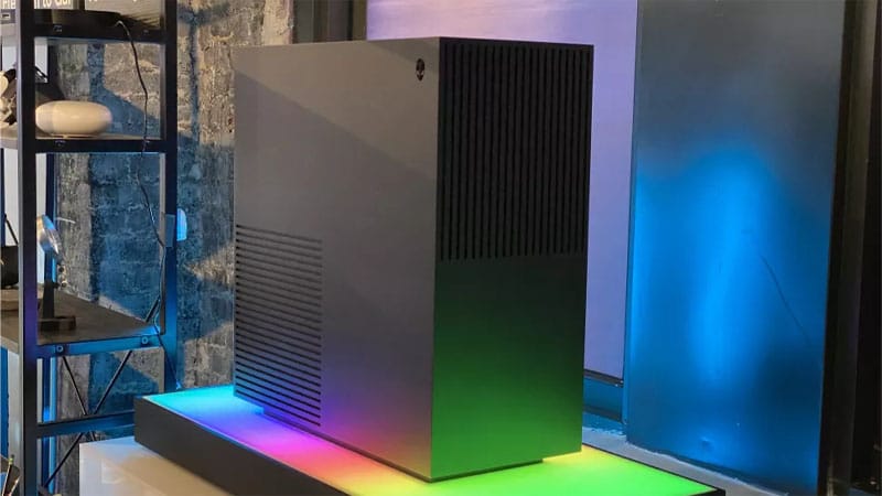 Alienware shows "Concept Nyx", a game server for your home that will allow you to play on up to 4 devices at the same time