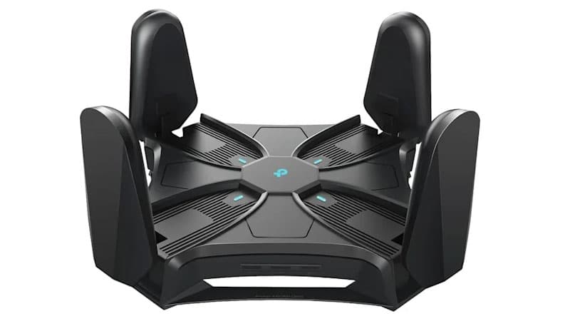 TP-Link presents the Archer AXE200 Omni router, a Wi-Fi 6E router that moves its antennas to follow your devices