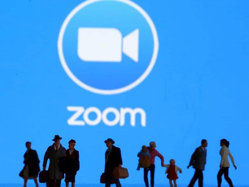 How to Highlight your Most Important Contacts in Zoom?  - On PC or Mobile