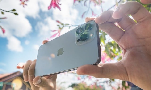 How to use cinematic mode on iPhone 13