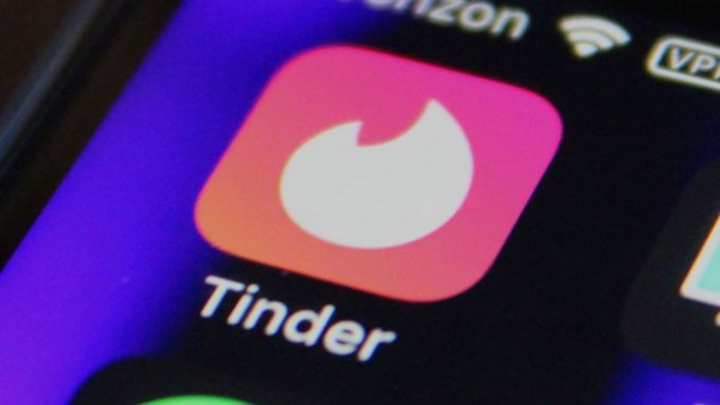 tinder app icon on a mobile