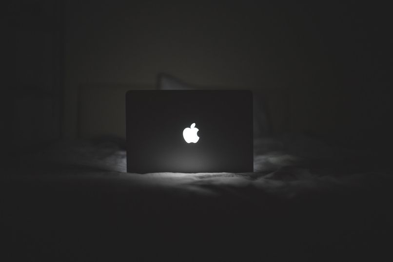 dark mac