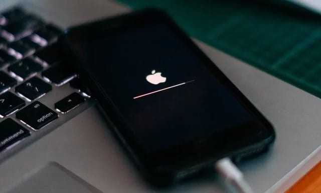 How to disable automatic updates on iPhone