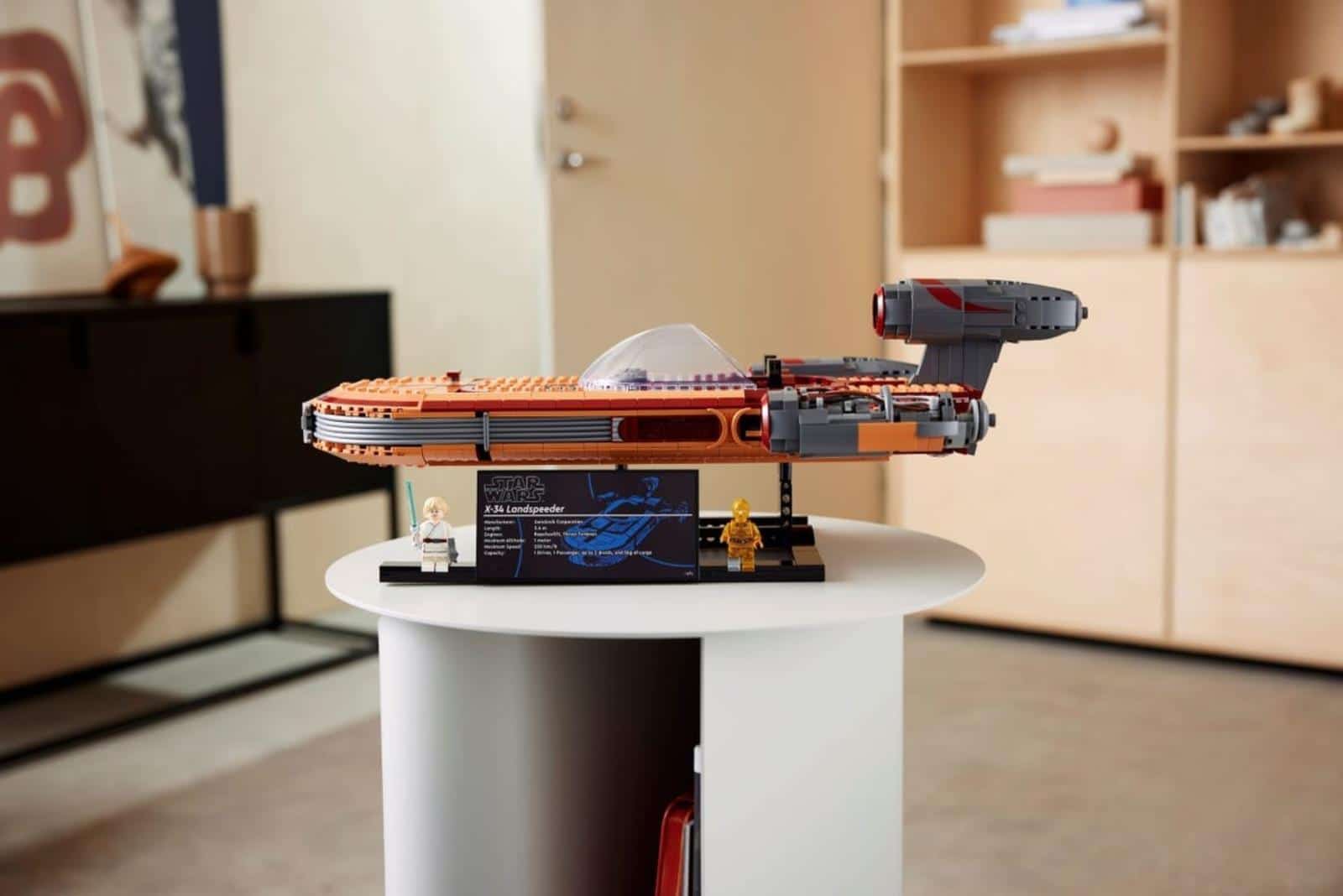 A new LEGO set for Star Wars fans.  This is Skywalker's unique Landspeeder