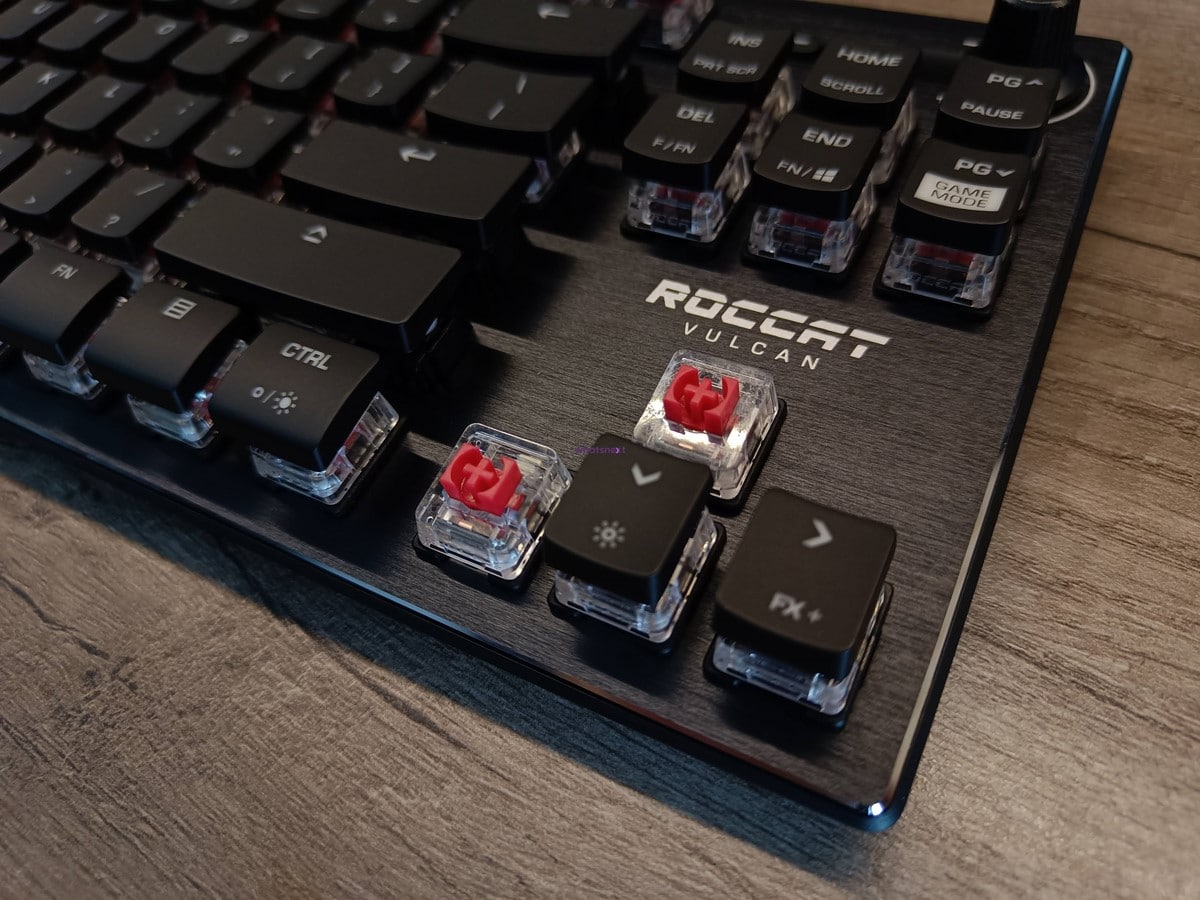 Roccat Vulcan TKL mechanical keyboard test.  How do Titan Linear switches perform?