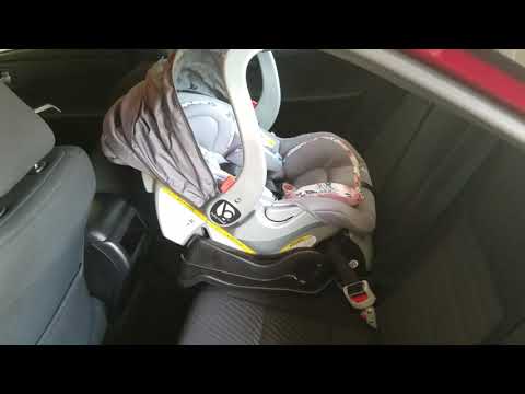 How To Install The Baby Seat In The Car