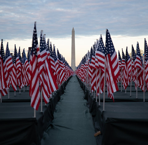 US flags in front of the Washington Monument